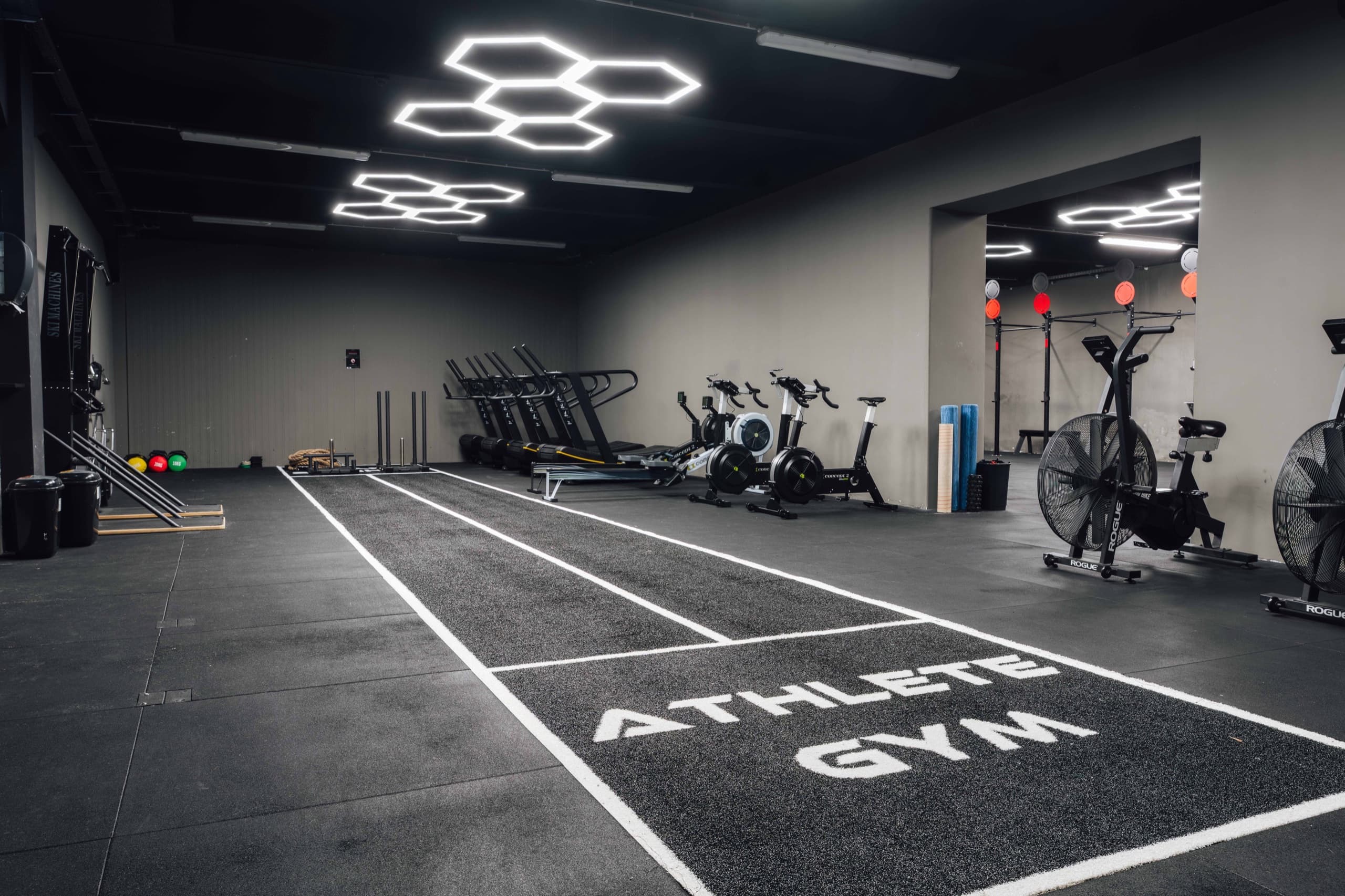 Prostoren fitnes Athlete Gym v Škofji Loki